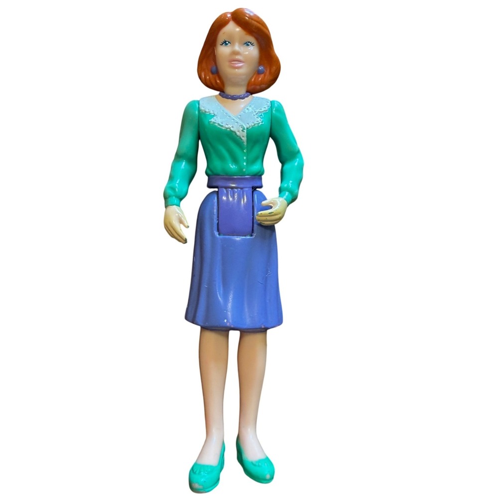 Vintage Playskool Dollhouse Mom Red Hair Teal Shirt Purple Skirt Figure 1990s
